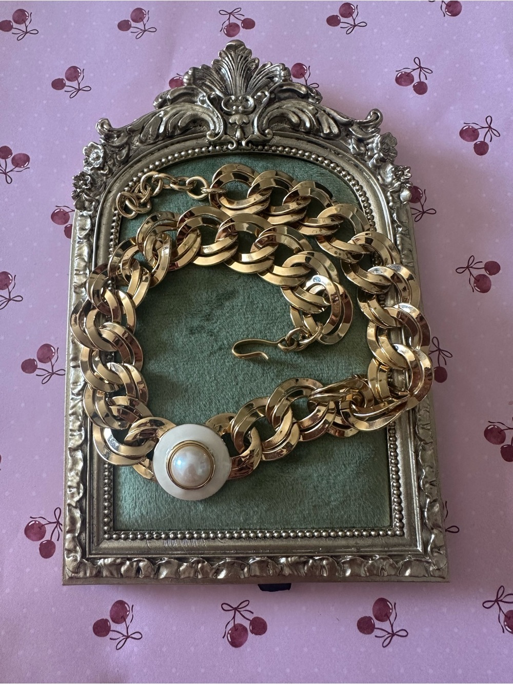 Vintage Monet Gold-Tone Chain Necklace with Pearl Accent